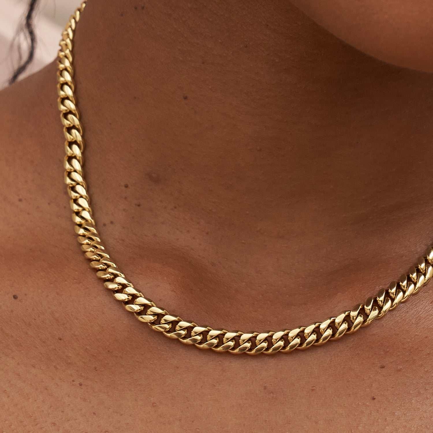 GLD Women Miami Cuban Link Necklace in Yellow Gold - 8 mm
