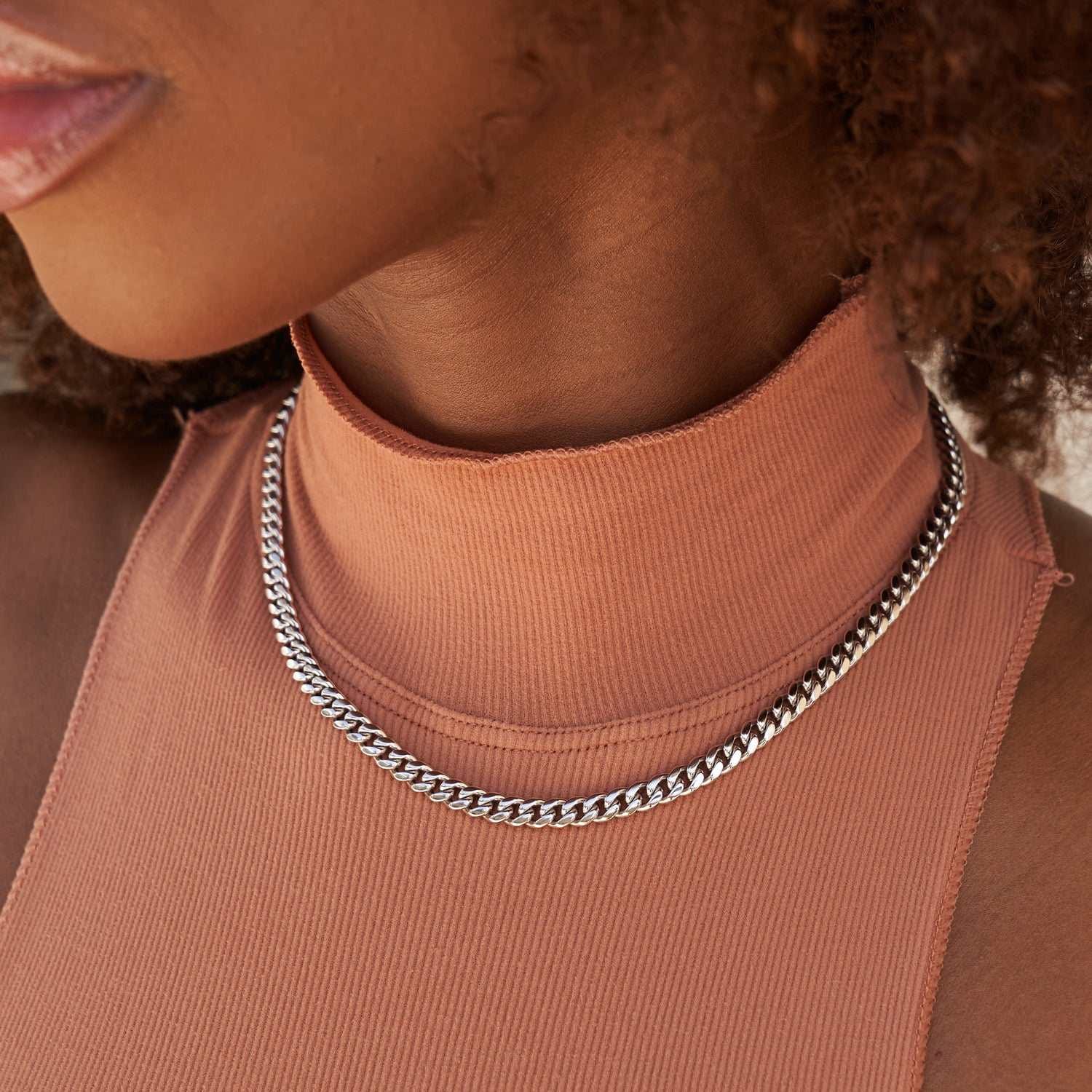 GLD Women Miami Cuban Necklace in White Gold - 5 mm