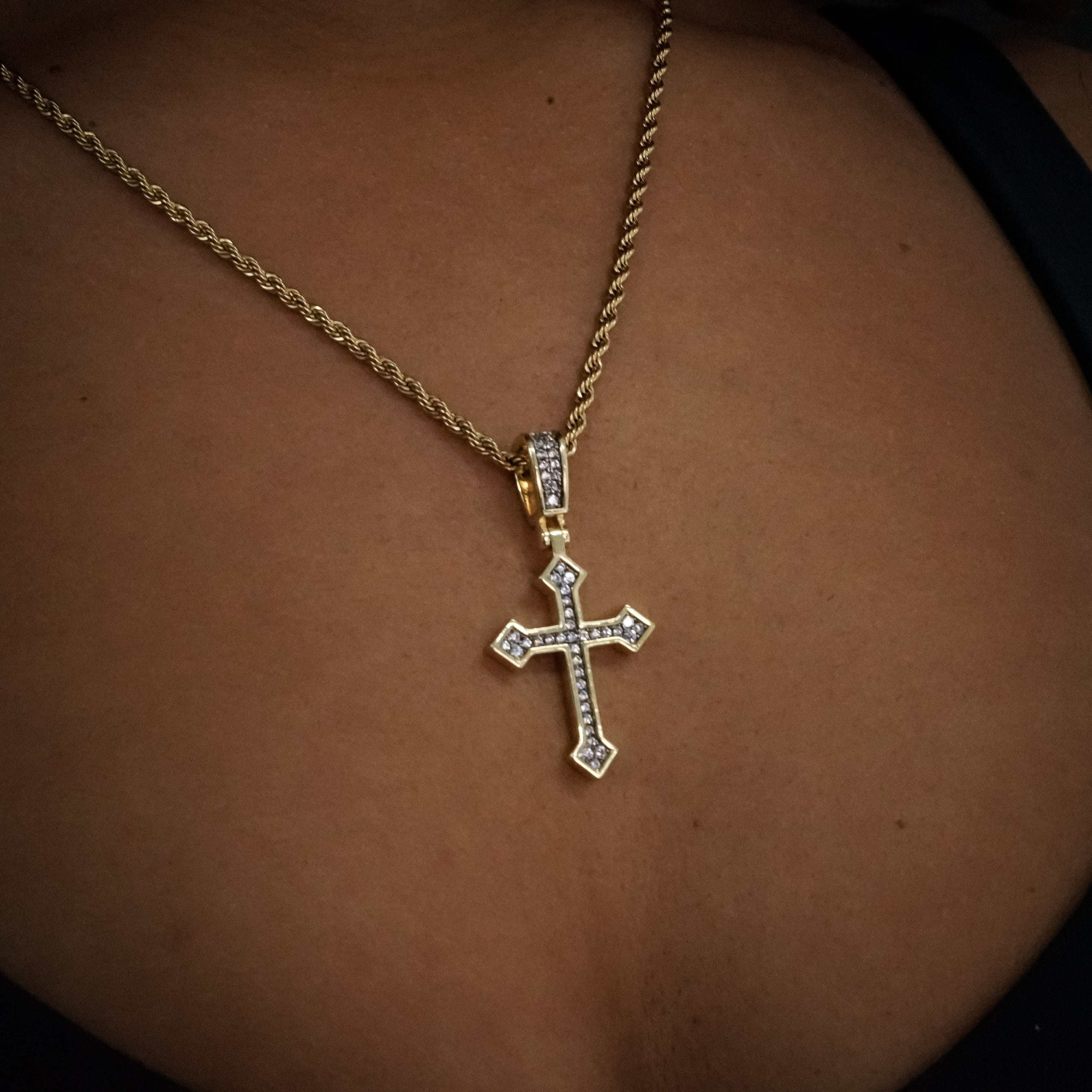GLD Women Iced Celtic Cross in Yellow Gold