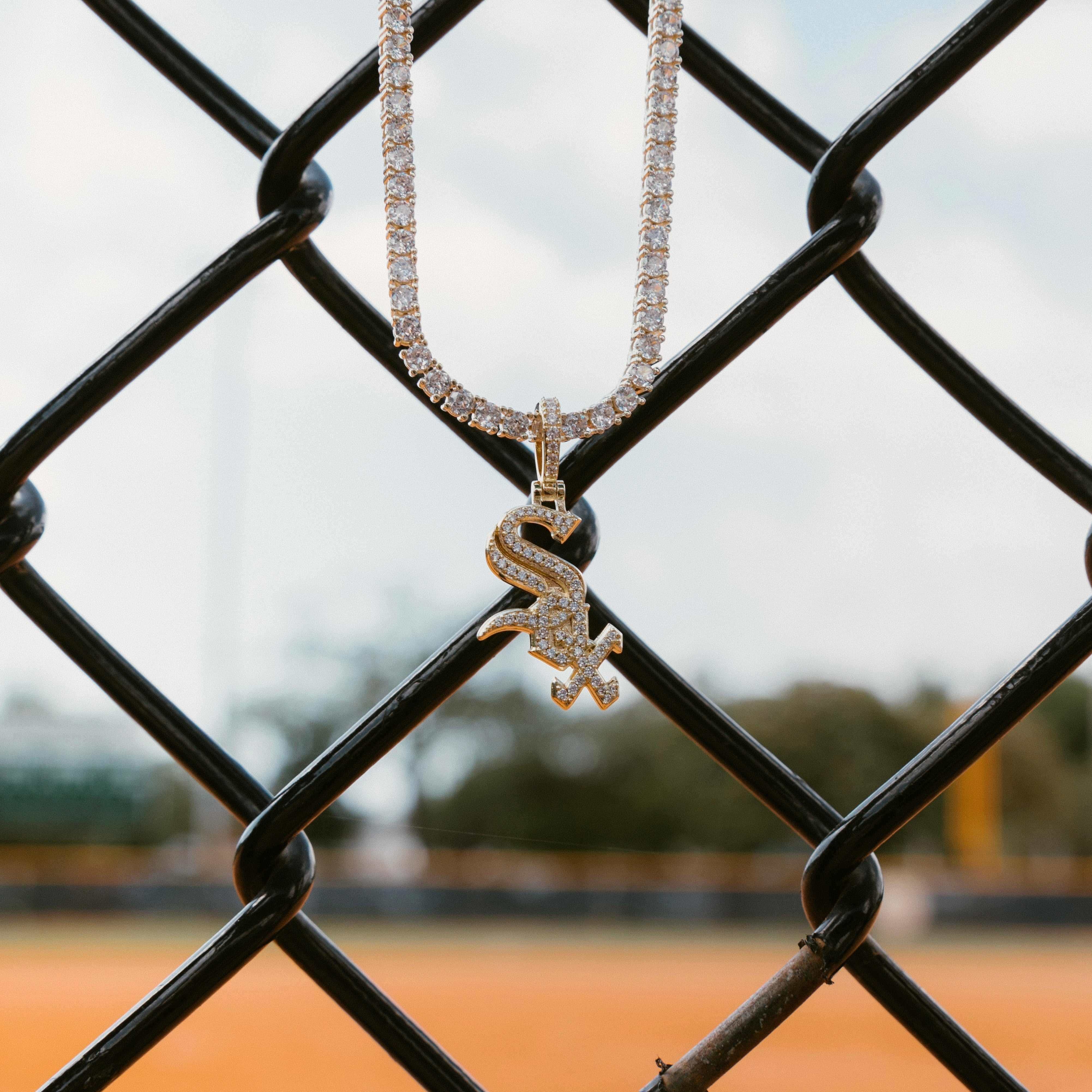 GLD Women Chicago White Sox Official MLB Micro Logo Pendant