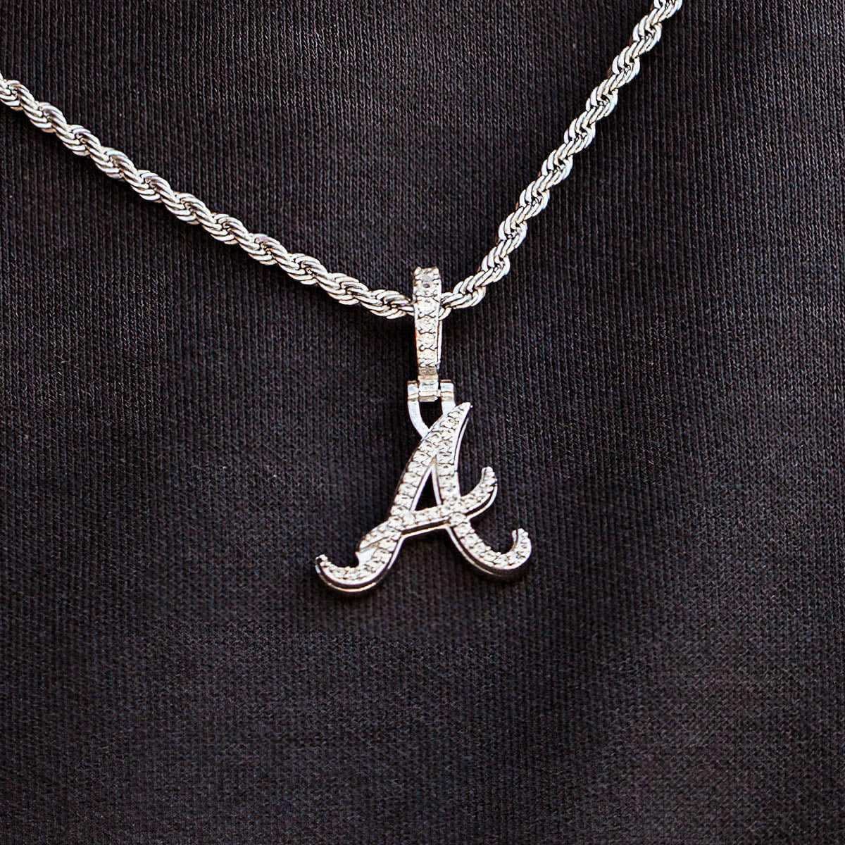 GLD Men Atlanta Braves Official MLB Logo Micro Pendant in White Gold