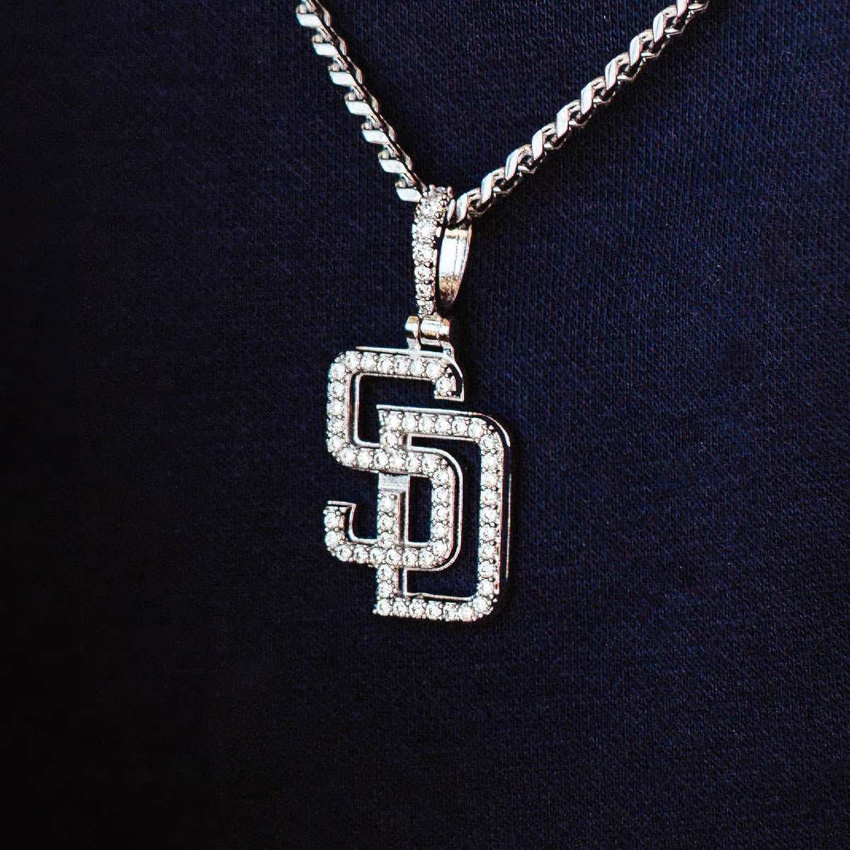 GLD Men San Diego Padres Official MLB Micro Logo Pendant in White Gold