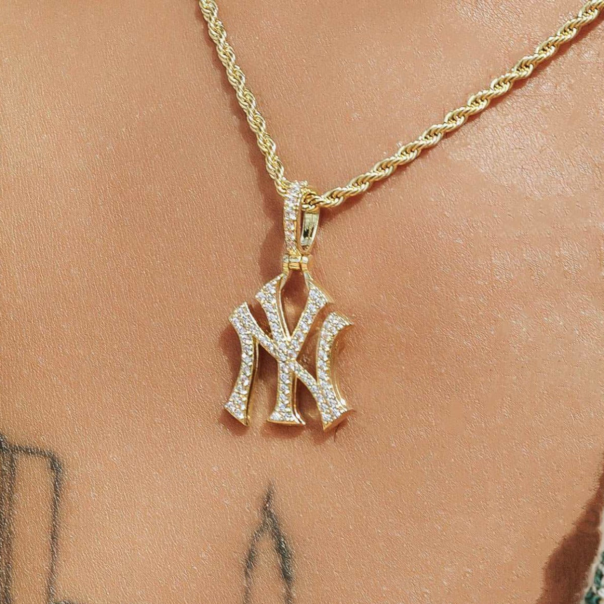 GLD Men New York Yankees Official MLB Micro Logo Pendant