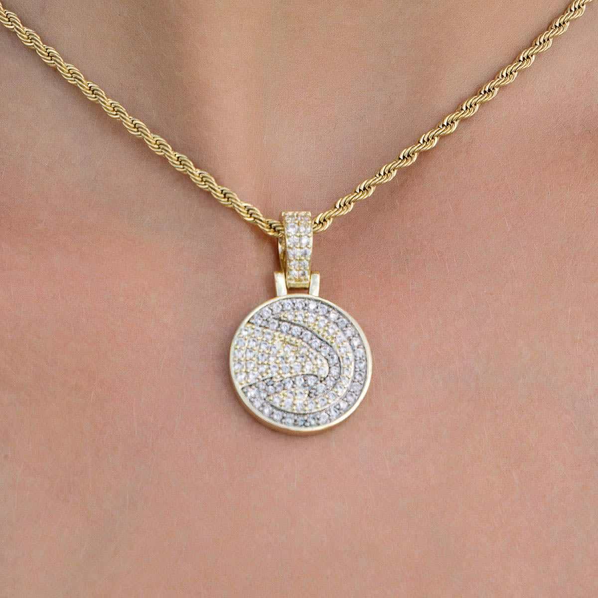 GLD Women Atlanta Hawks Official NBA Micro Logo Pendant