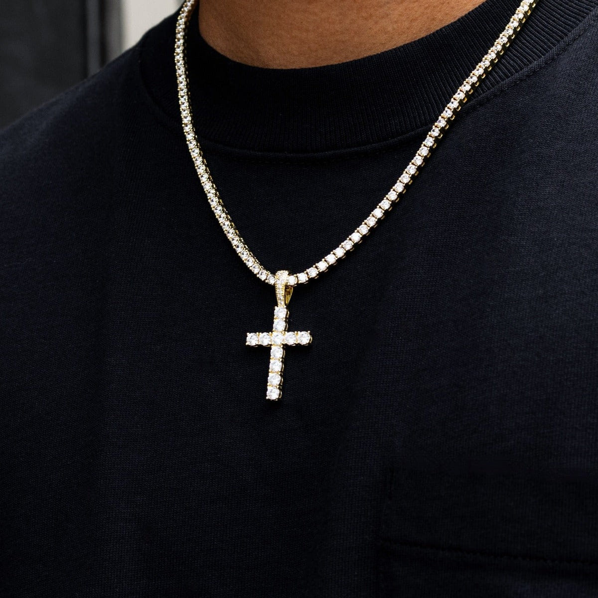 GLD Men Diamond Cross in Yellow Gold