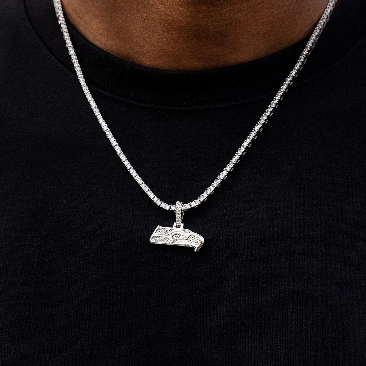 GLD Men Seattle Seahawks Official NFL Micro Logo Pendant