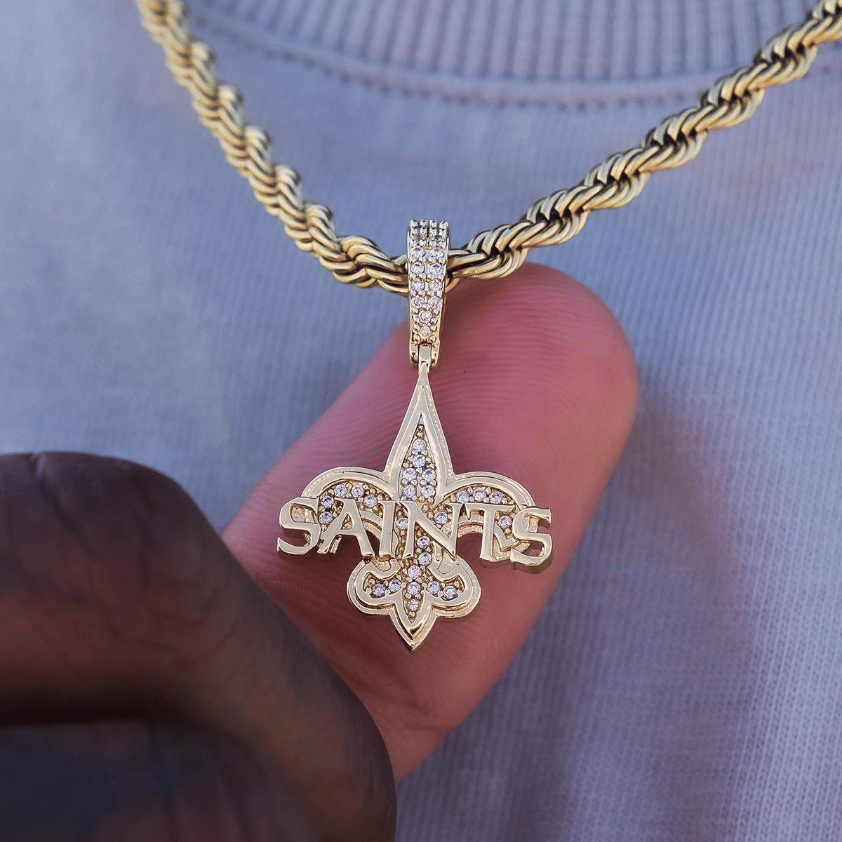 GLD Men New Orleans Saints Official NFL Micro Logo Pendant