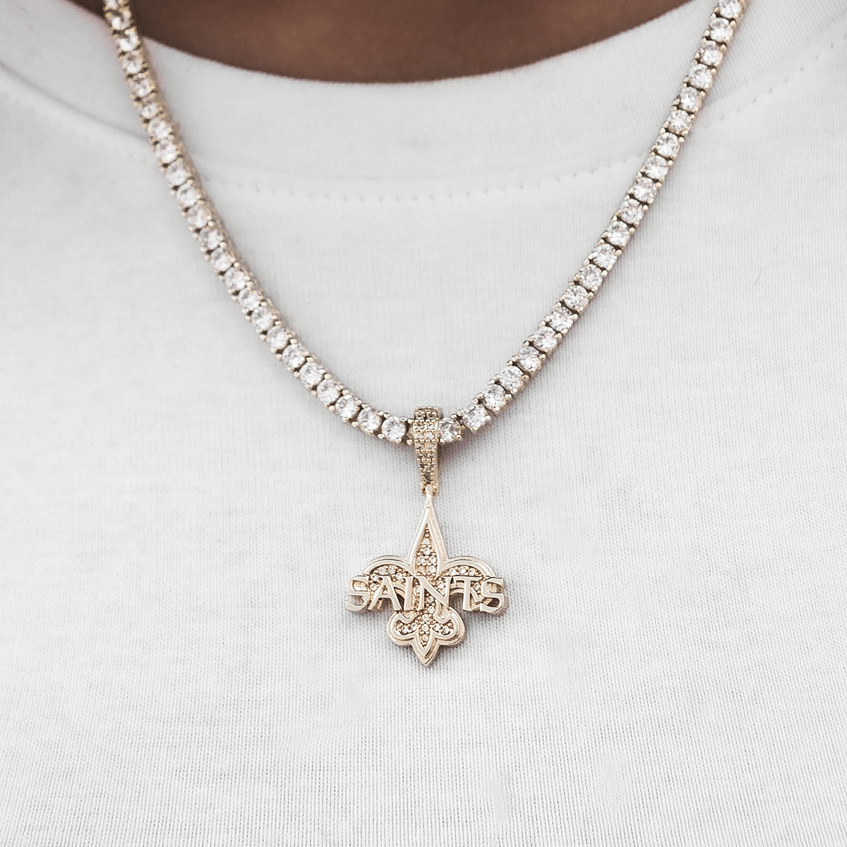 GLD Women New Orleans Saints Official NFL Micro Logo Pendant