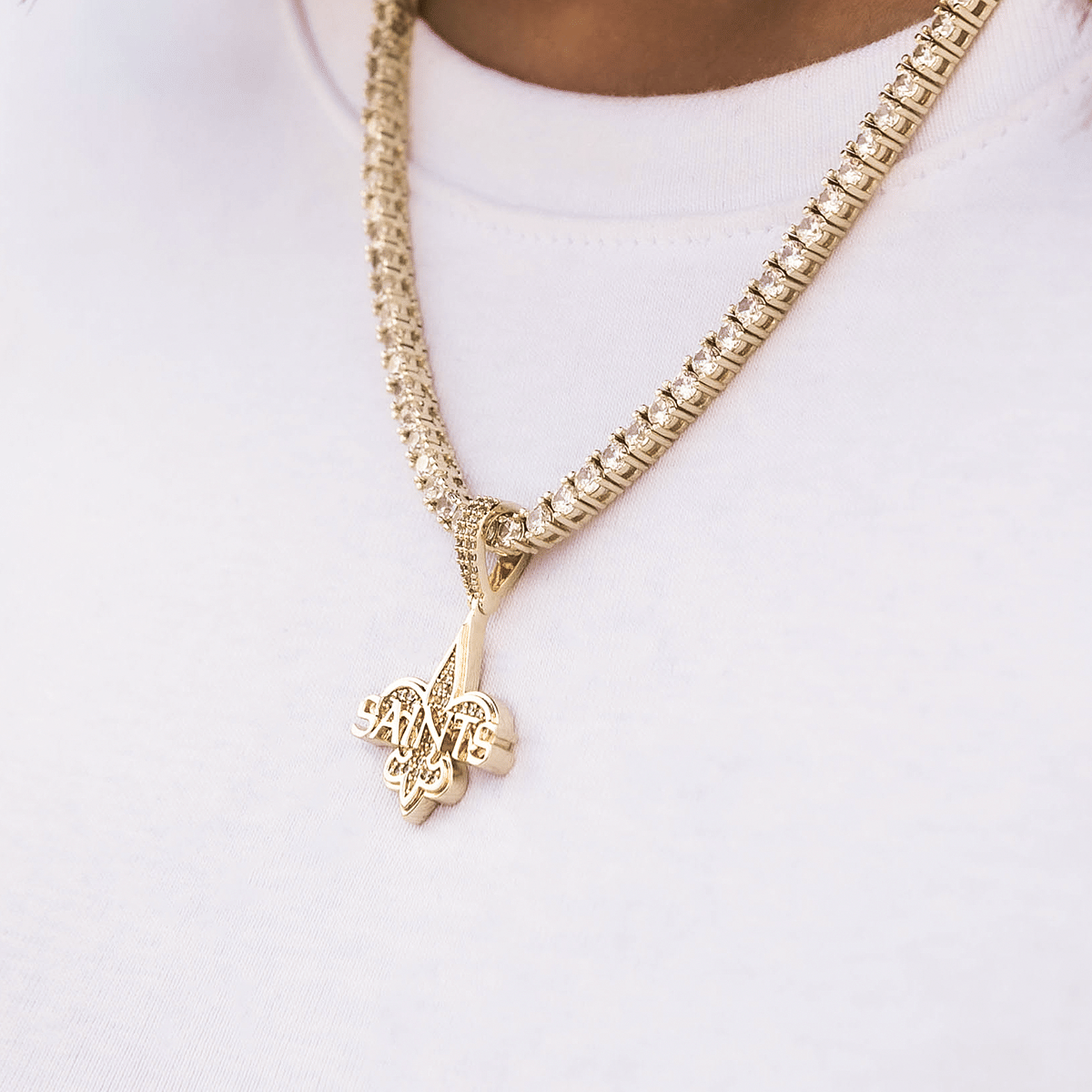 GLD Women New Orleans Saints Official NFL Micro Logo Pendant