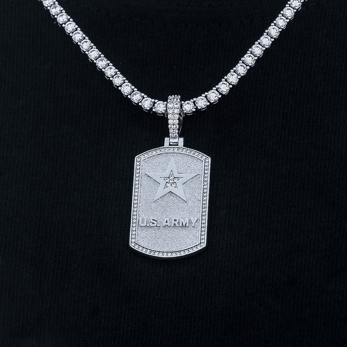 GLD Men U.S. Army Dog Tag Pendant