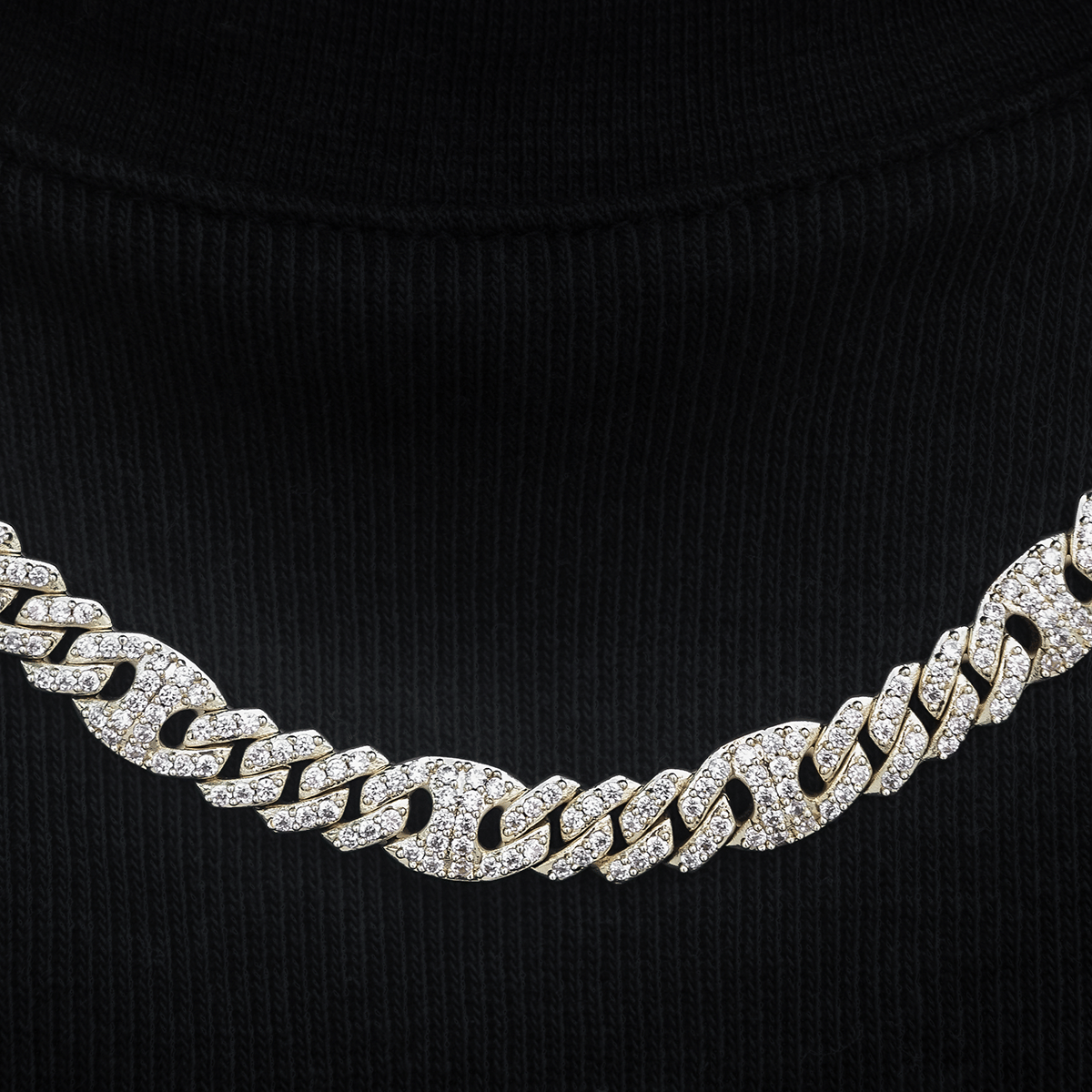 GLD Men Iced Mariner Cuban Chain in Yellow Gold - 9 mm