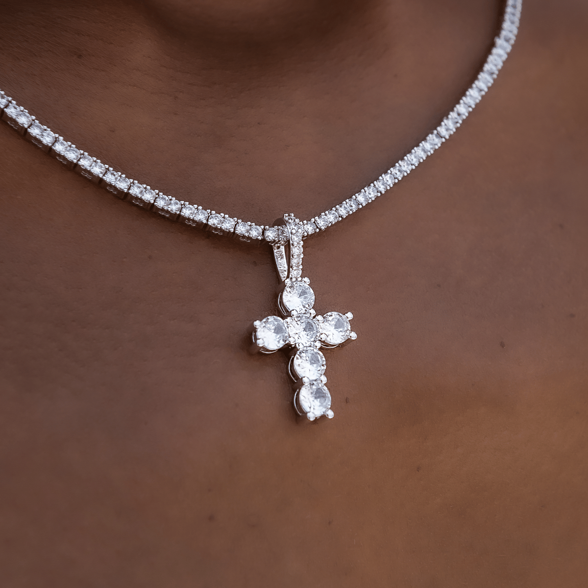 GLD Women Iced Micro Round Cross Pendant in White Gold