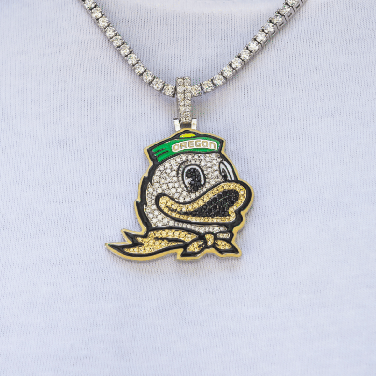 GLD Men Oregon Ducks Official NCAA Mascot Pendant
