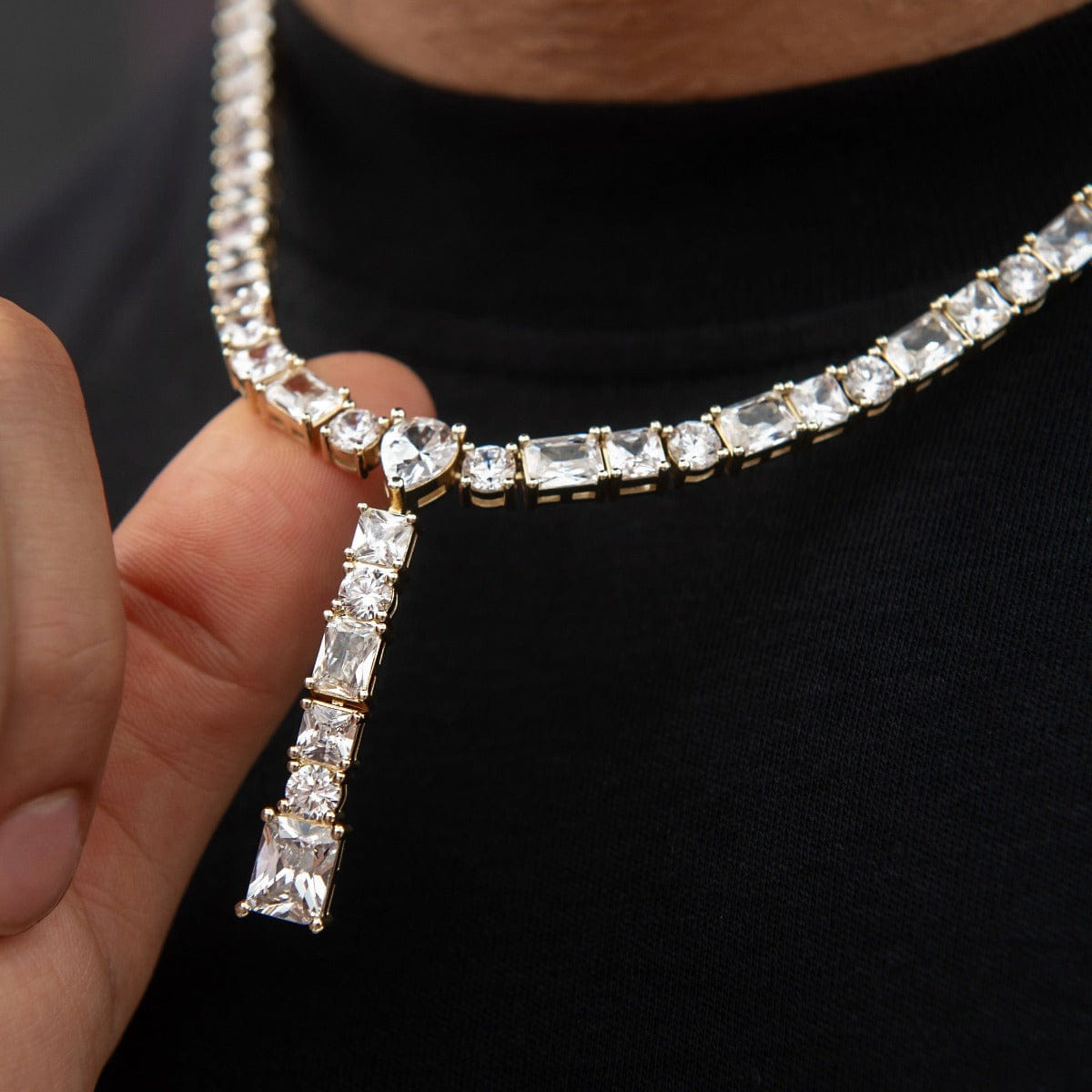 GLD Men Multi Diamond Lariat Chain in Yellow Gold