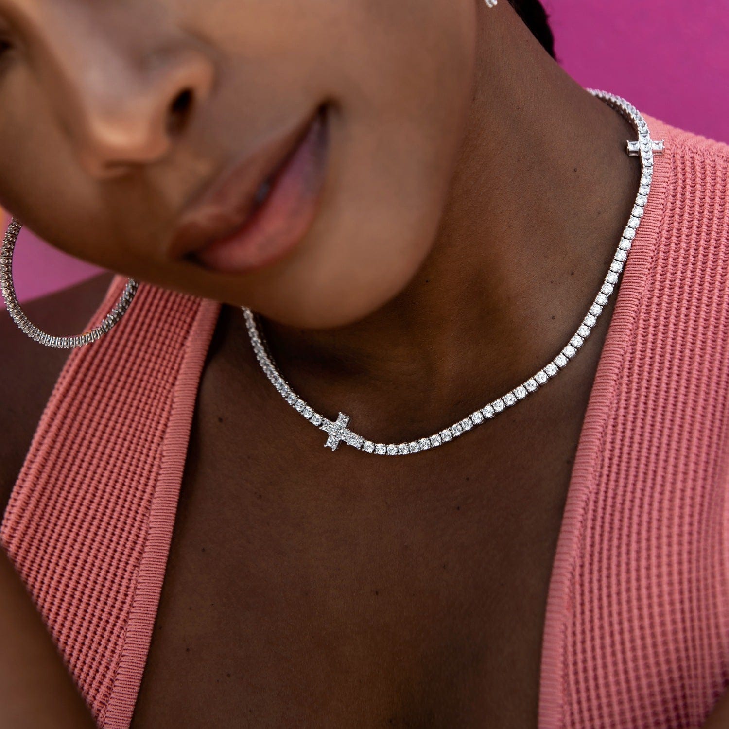 GLD Women 3 mm Diamond Cross Tennis Necklace