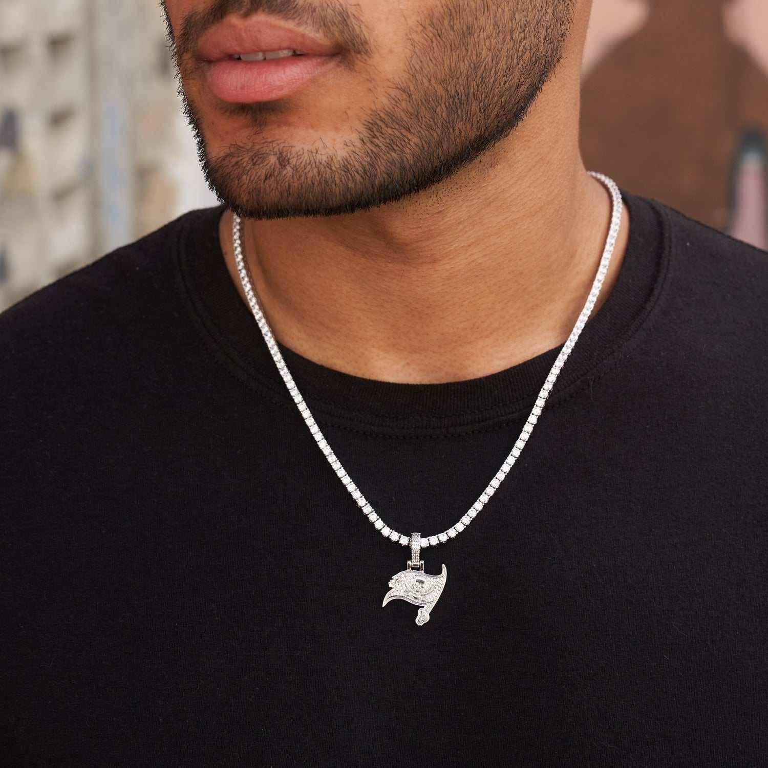 GLD Men Tampa Bay Buccaneers Official NFL Micro Logo Pendant - White Gold