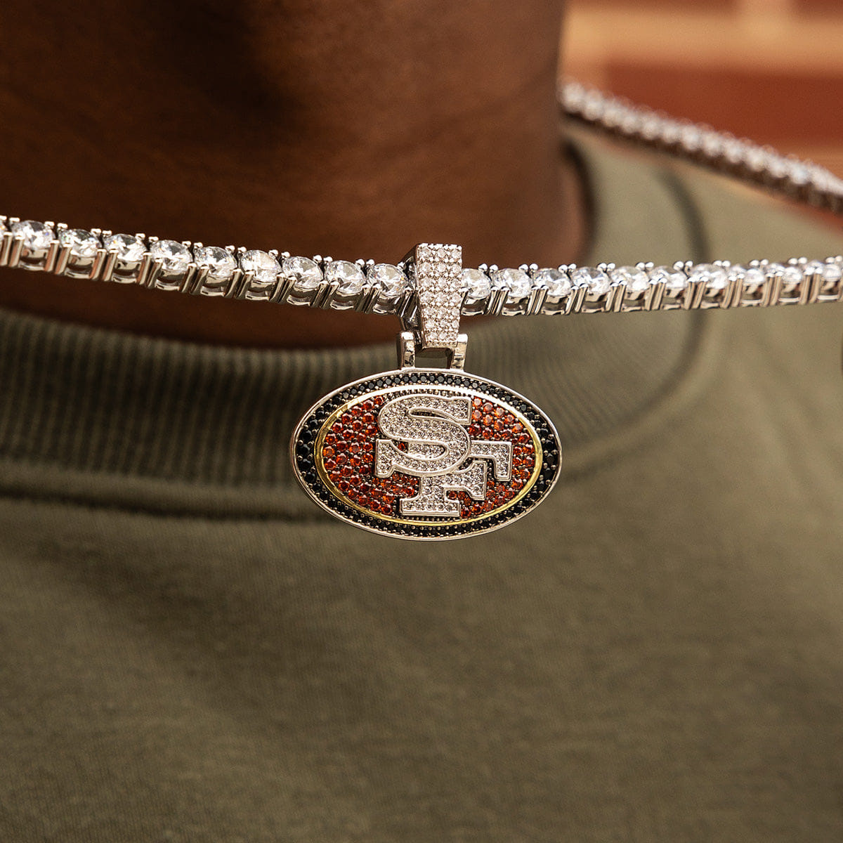 GLD Men San Francisco 49ers Official NFL Pendant