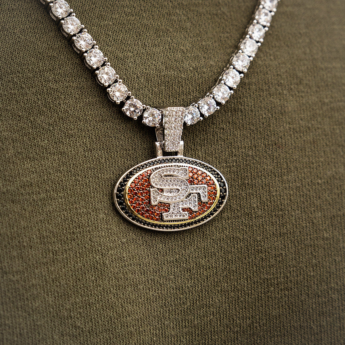 GLD Men San Francisco 49ers Official NFL Pendant