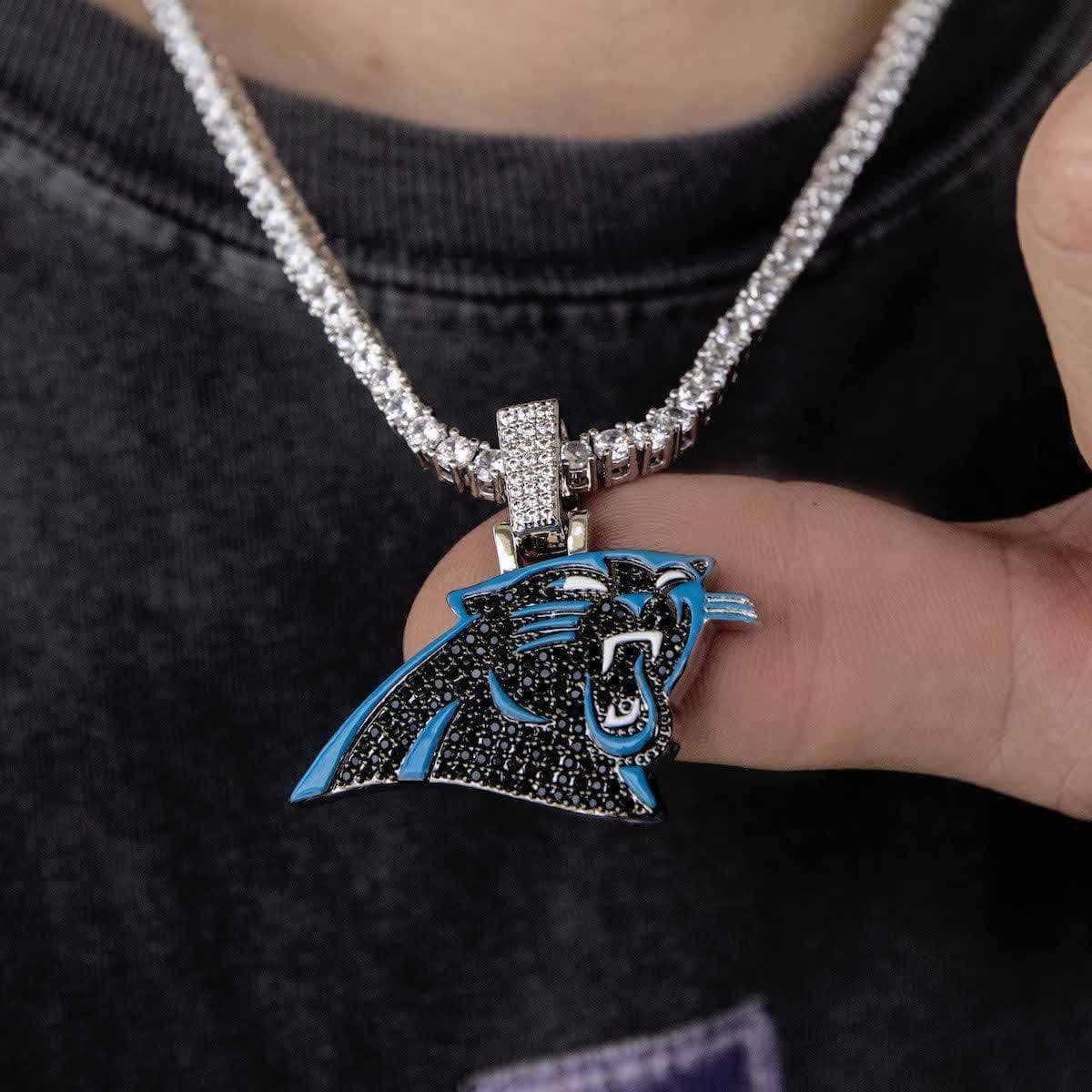 GLD Men Carolina Panthers Official NFL Pendant