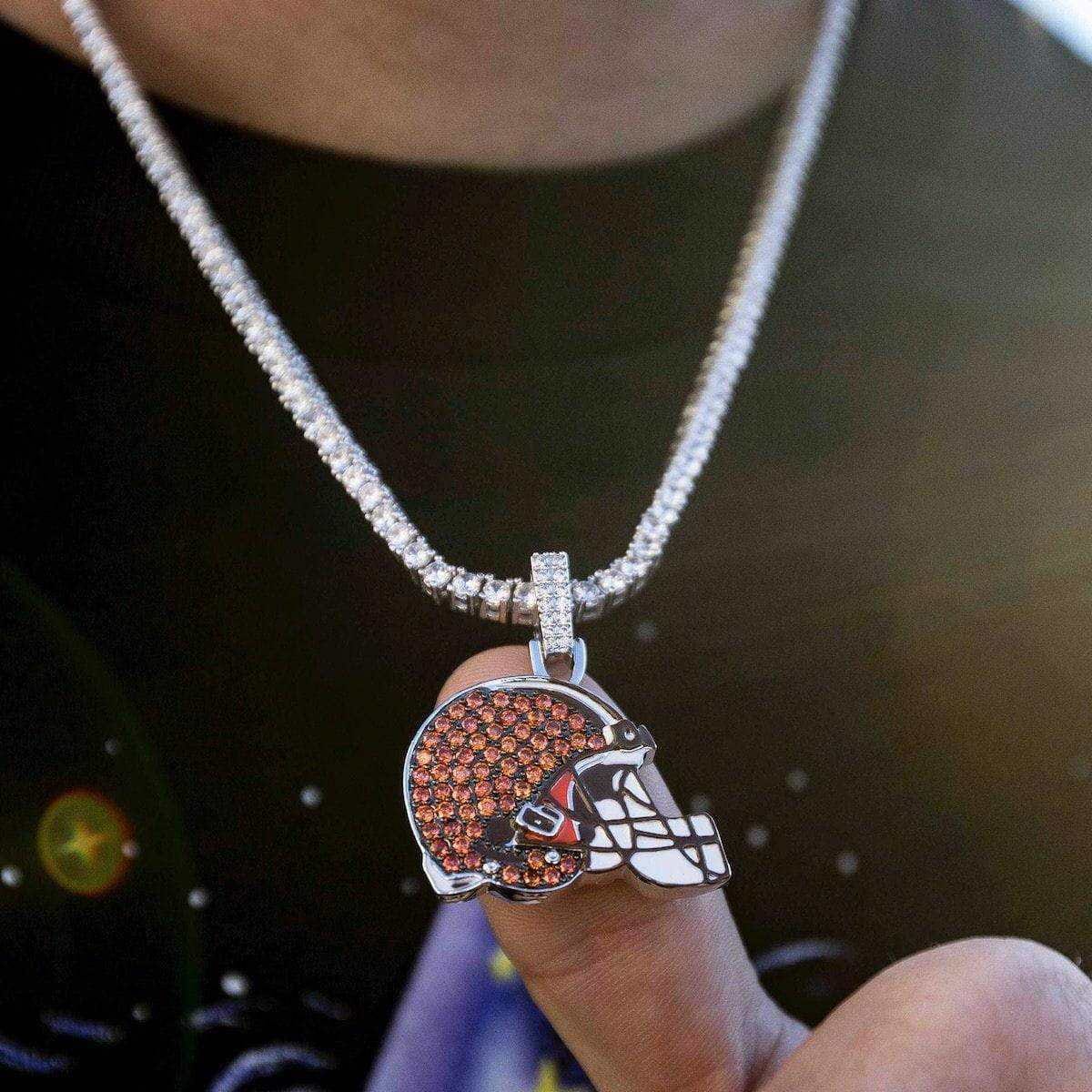 GLD Men Cleveland Browns Official NFL Pendant