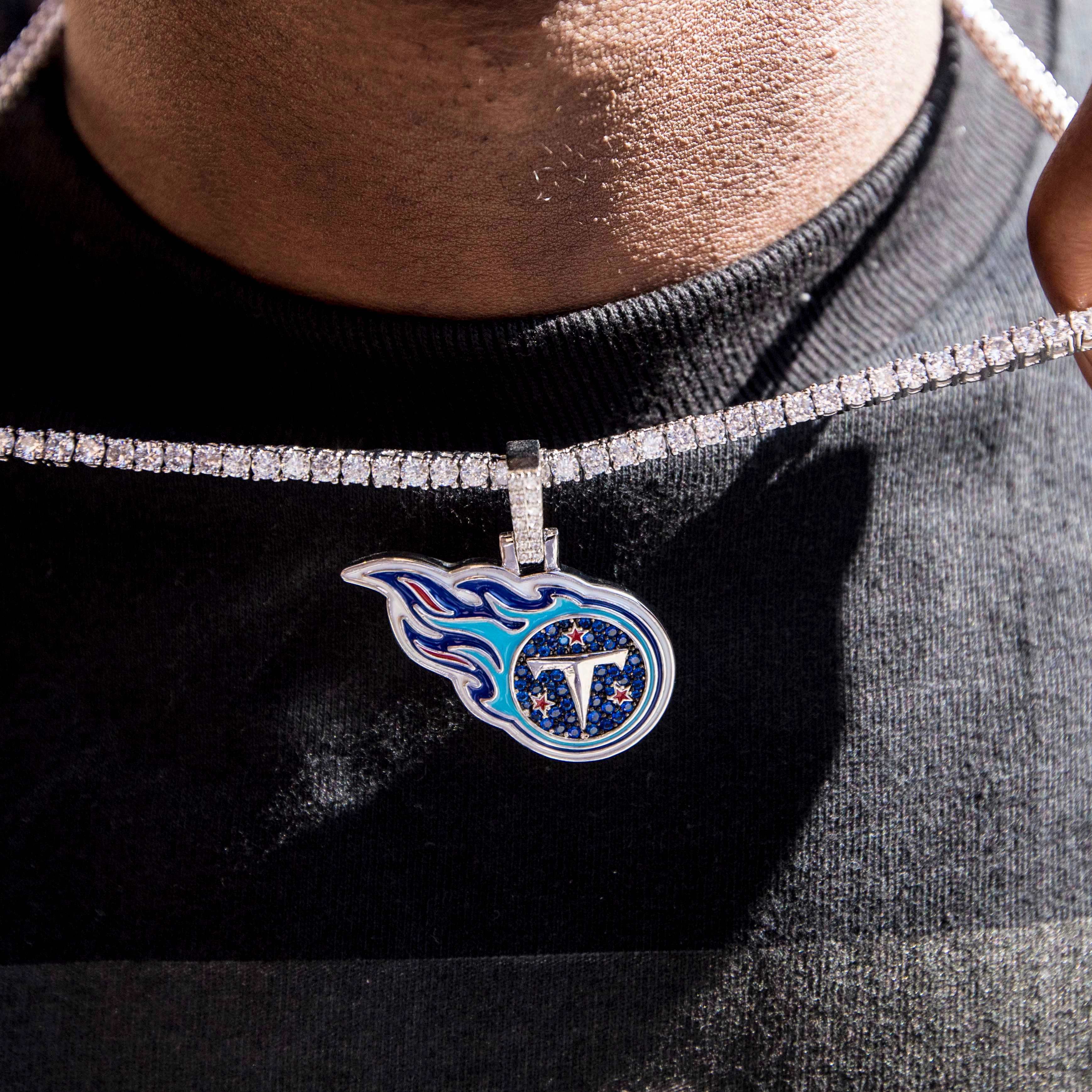 GLD Men Tennessee Titans Official NFL Pendant