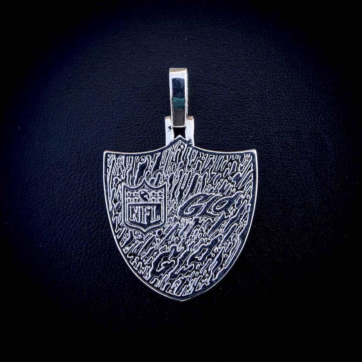 GLD Men Las Vegas Raiders Official NFL Pendant