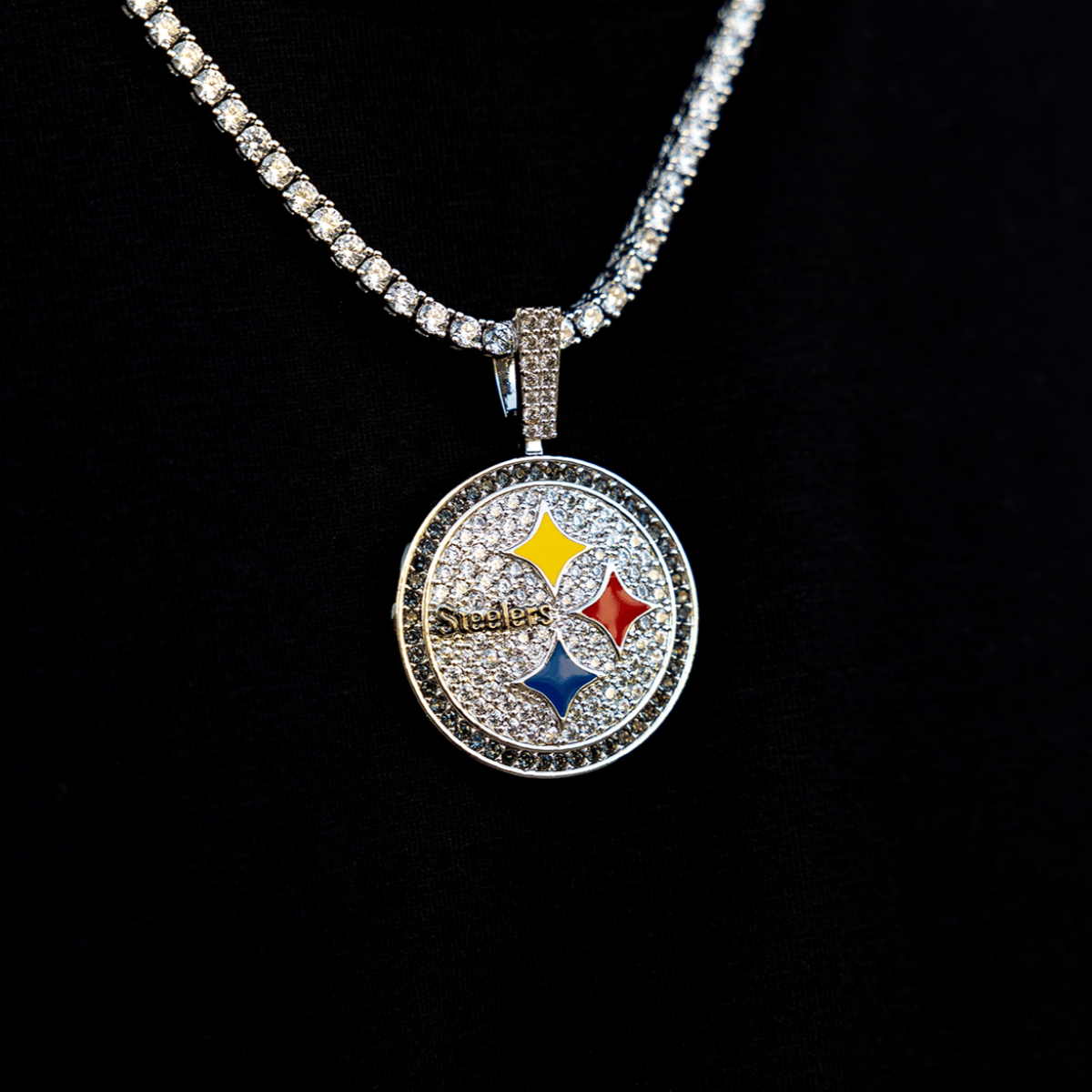GLD Men Pittsburgh Steelers Official NFL Pendant