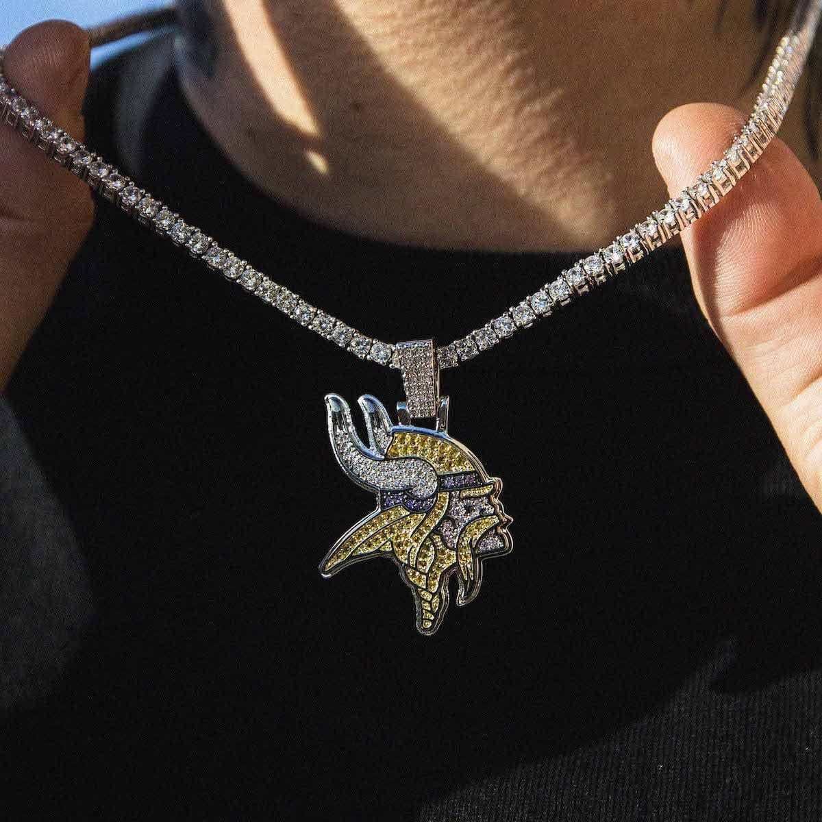 GLD Men Minnesota Vikings Official NFL Pendant