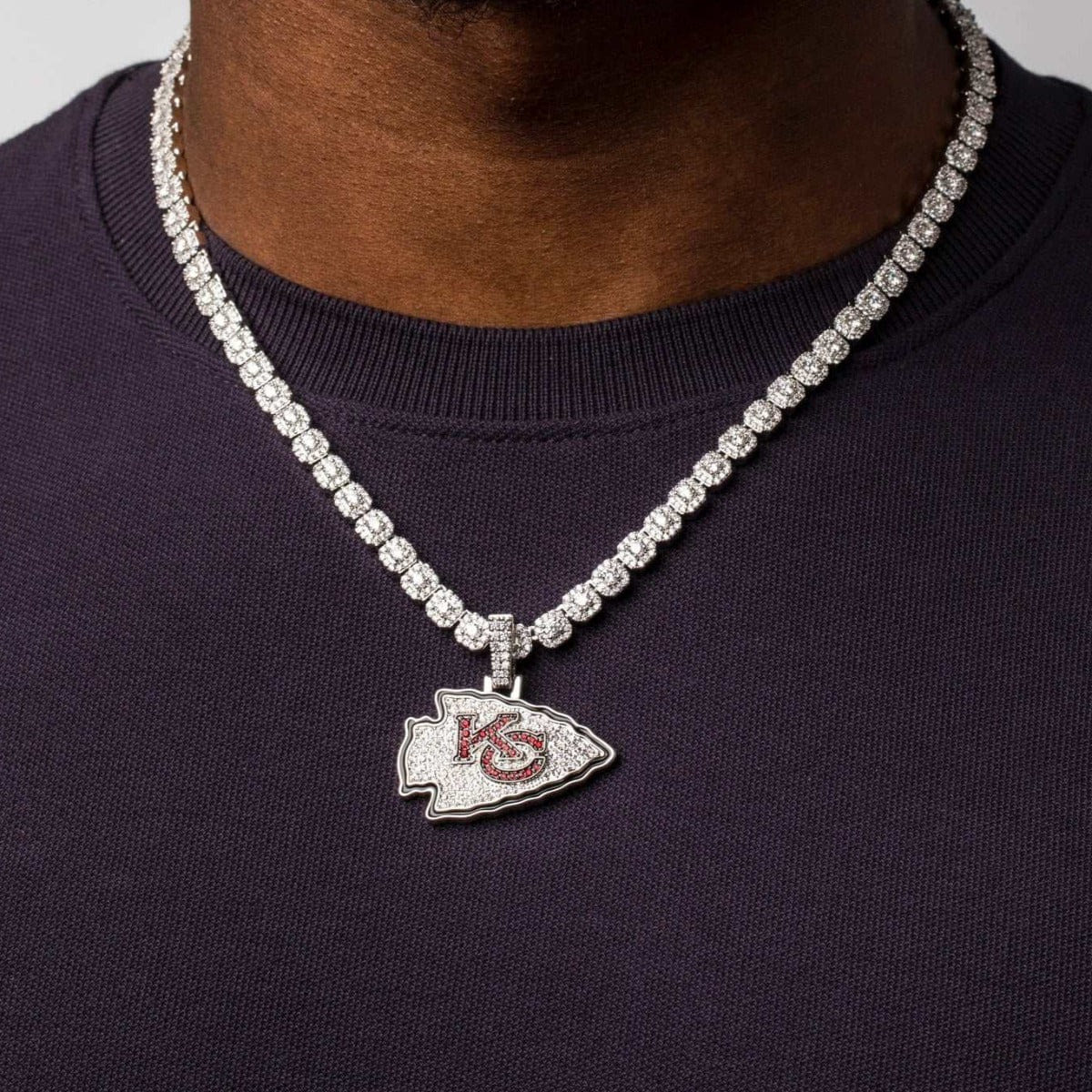 GLD Men Kansas City Chiefs Official NFL Pendant