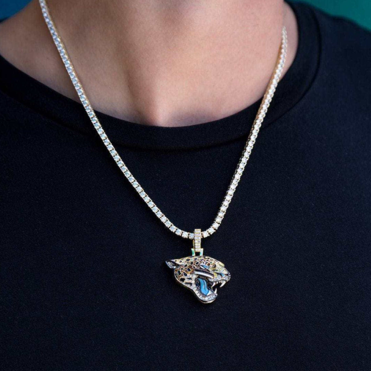 GLD Men Jacksonville Jaguars Official NFL Pendant