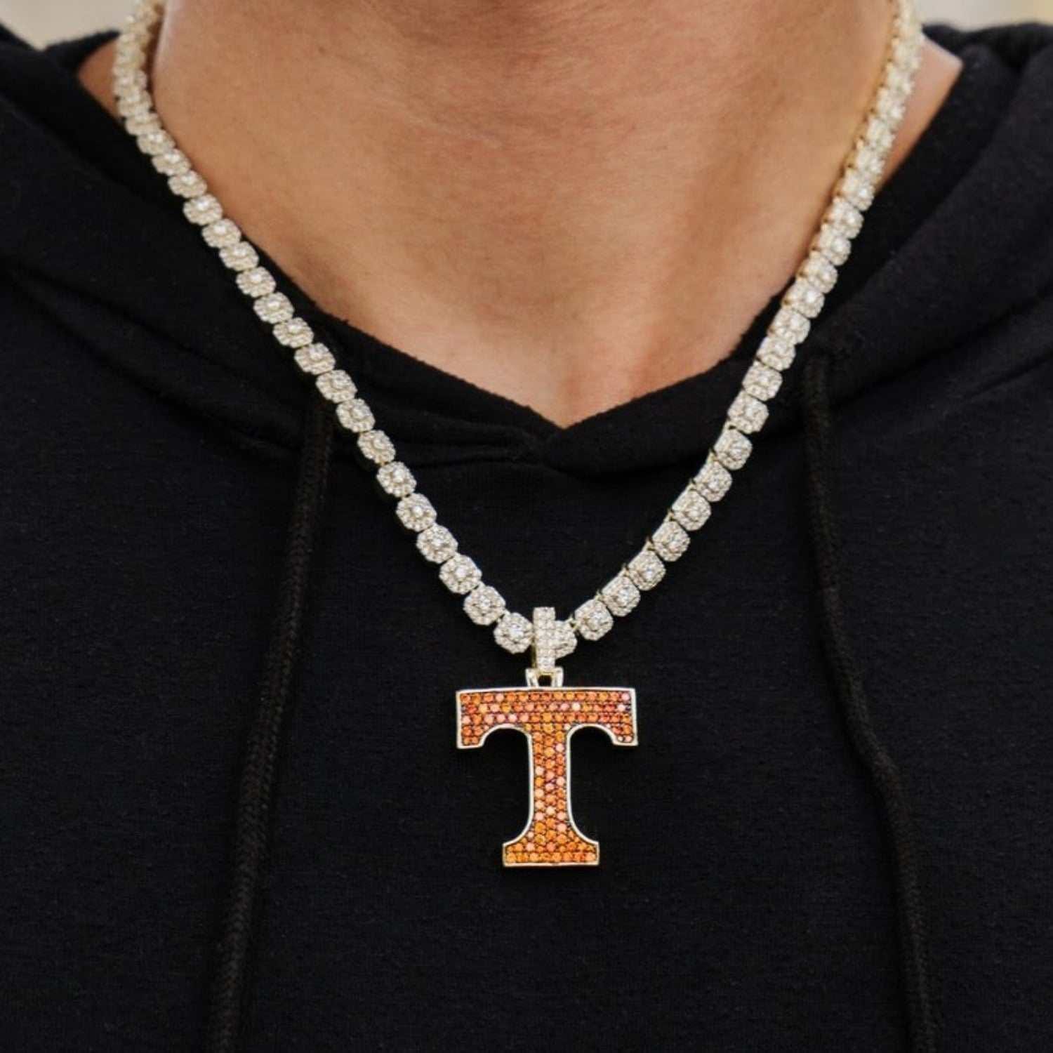 GLD Men Tennessee Official NCAA Logo Pendant