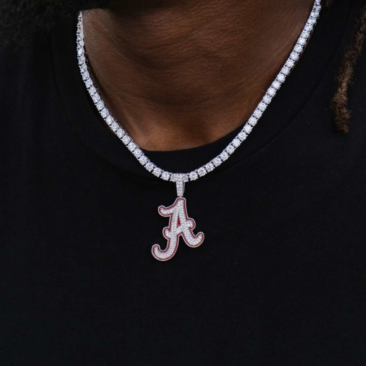 GLD Men Alabama Crimson Tide Official NCAA Pendant