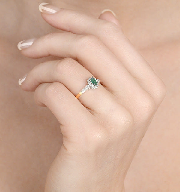 Diamond Emerald 5 x 3 mm And Diamond 18K Gold Ring