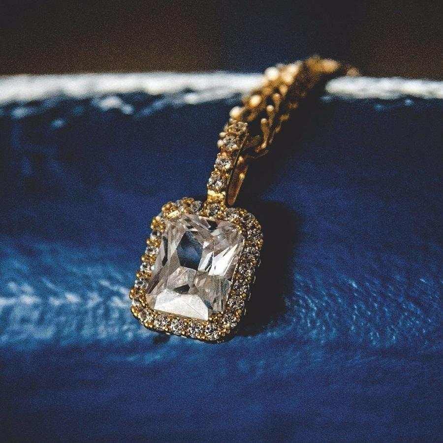 GLD Men Micro Diamond Stone Pendant in Yellow Gold