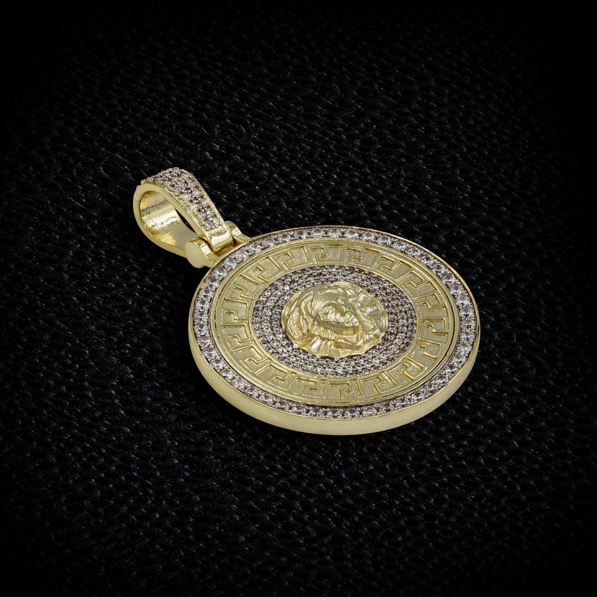 GLD Men Medusa Pendant in Yellow Gold