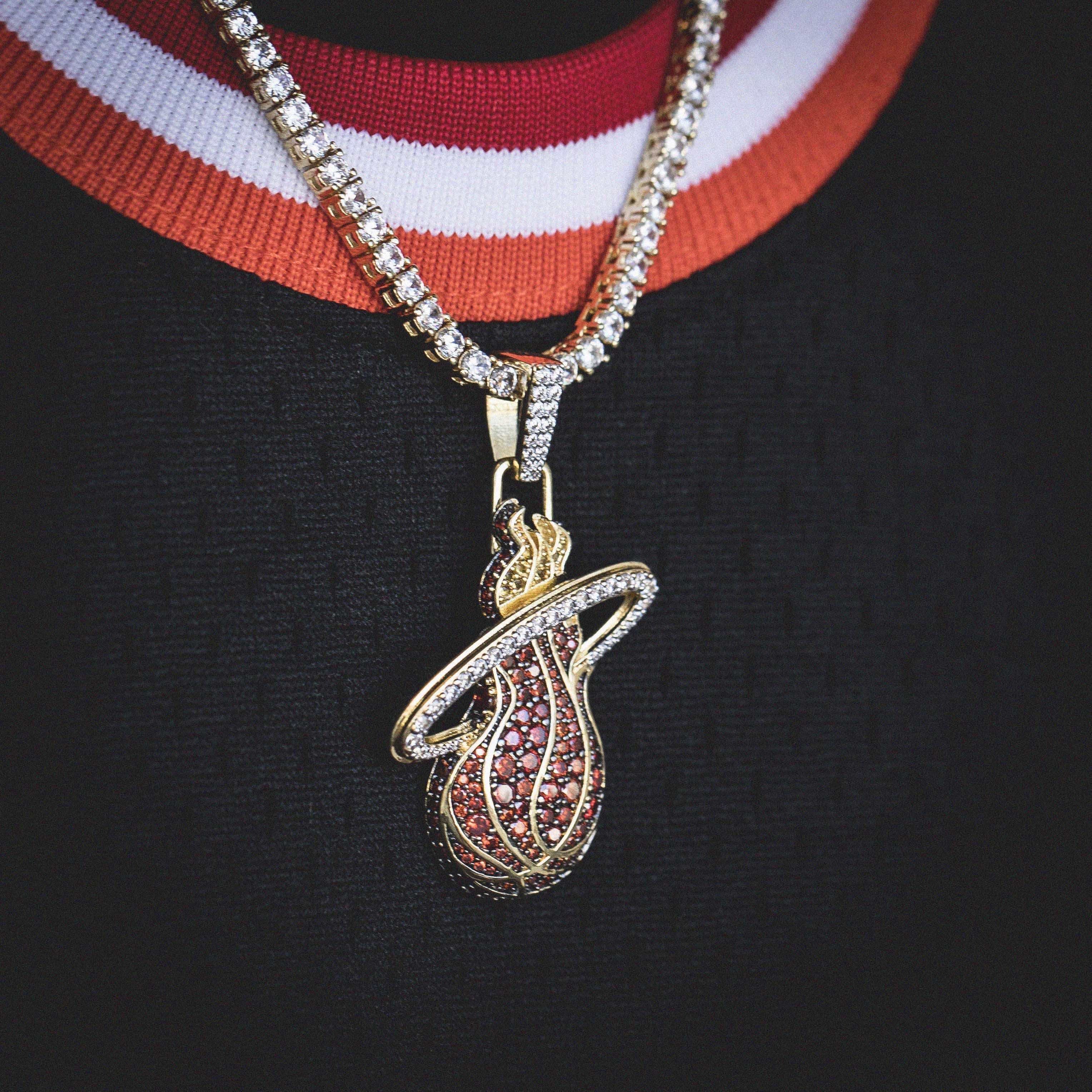 GLD Men Miami Heat Official NBA Logo Pendant
