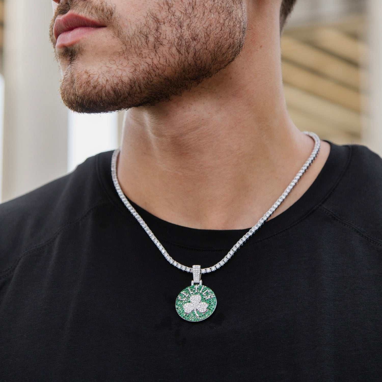 GLD Men Boston Celtics Official NBA Logo Pendant