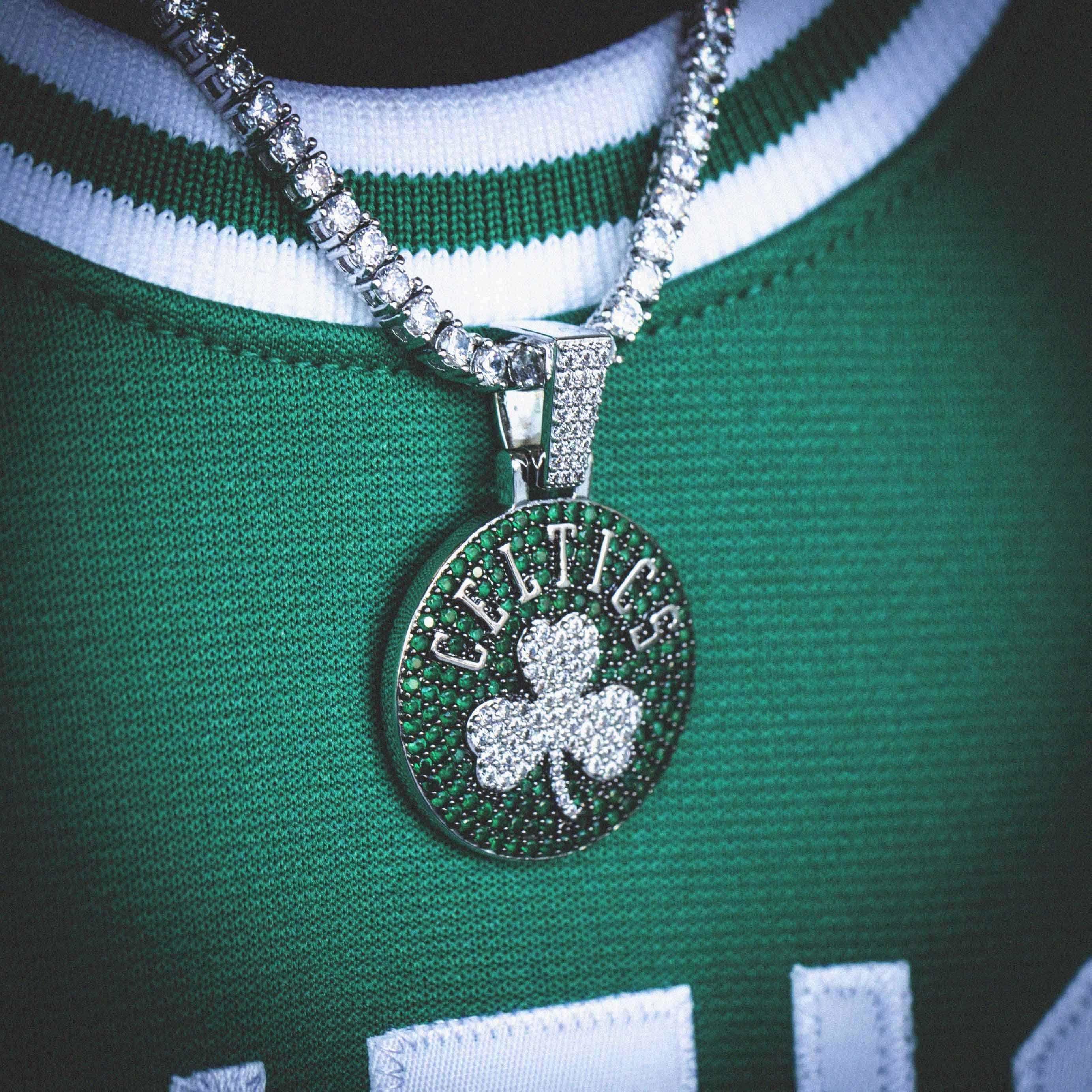 GLD Men Boston Celtics Official NBA Logo Pendant
