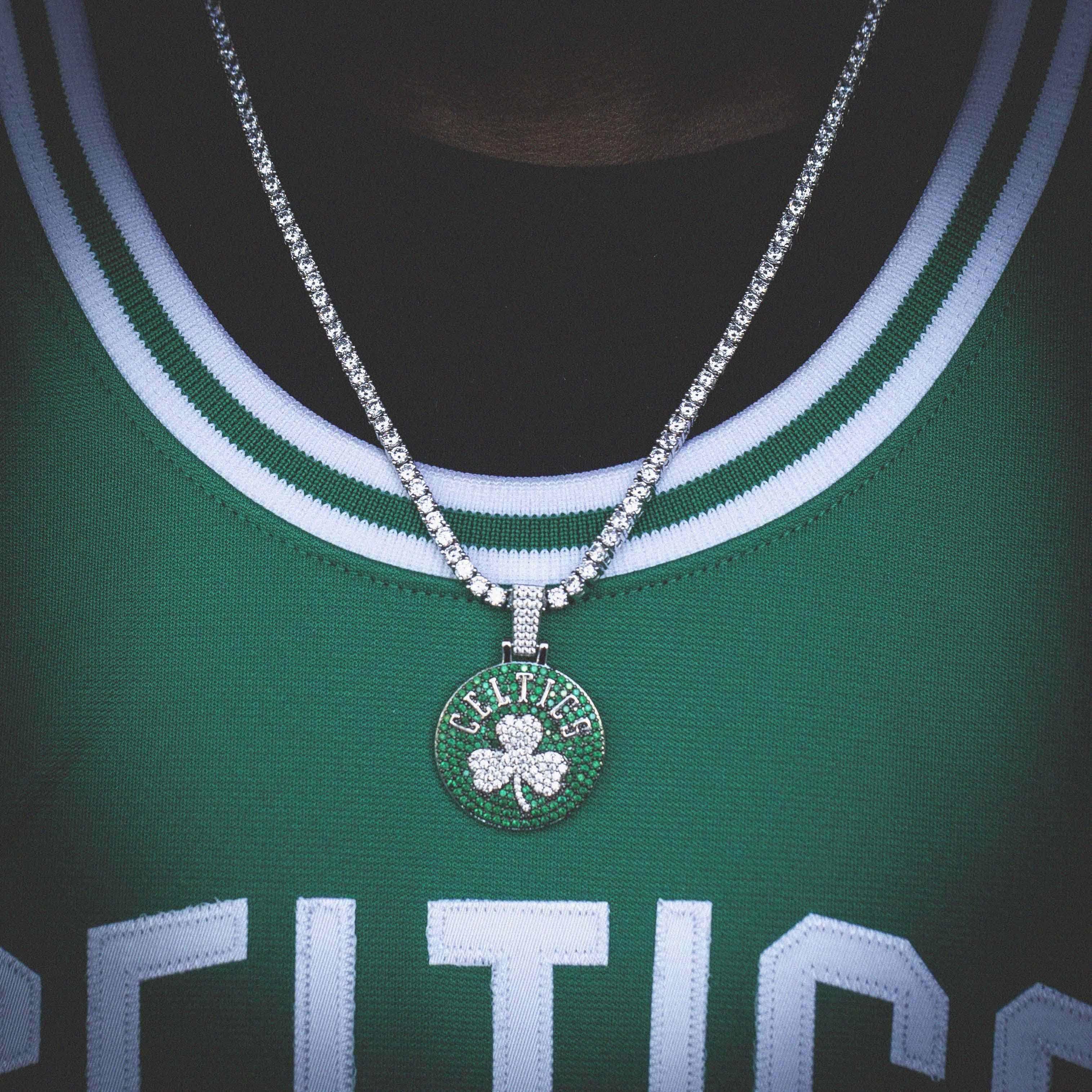 GLD Men Boston Celtics Official NBA Logo Pendant
