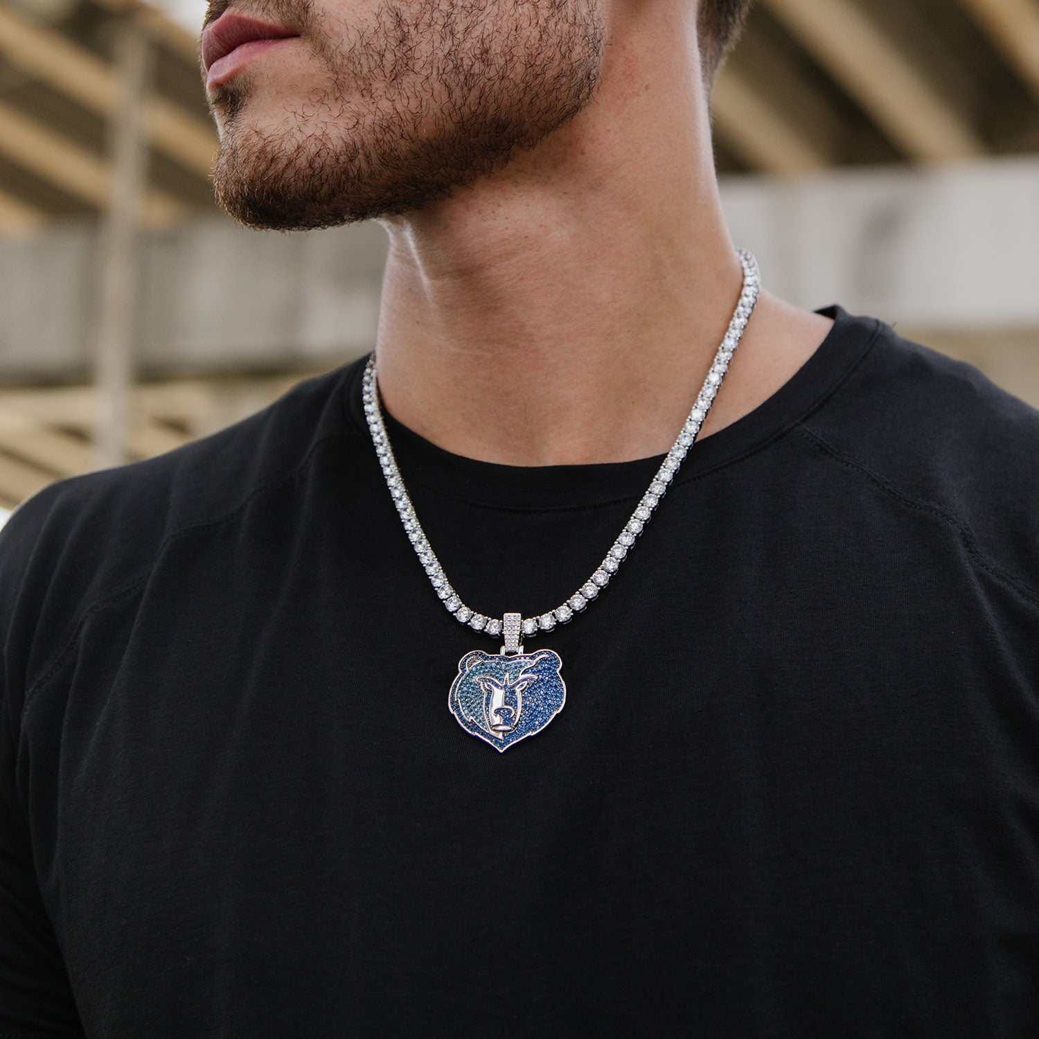GLD Men Memphis Grizzlies Official NBA Logo Pendant