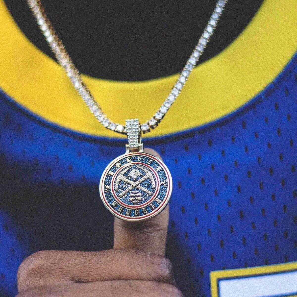 GLD Men Denver Nuggets Official NBA Logo Pendant