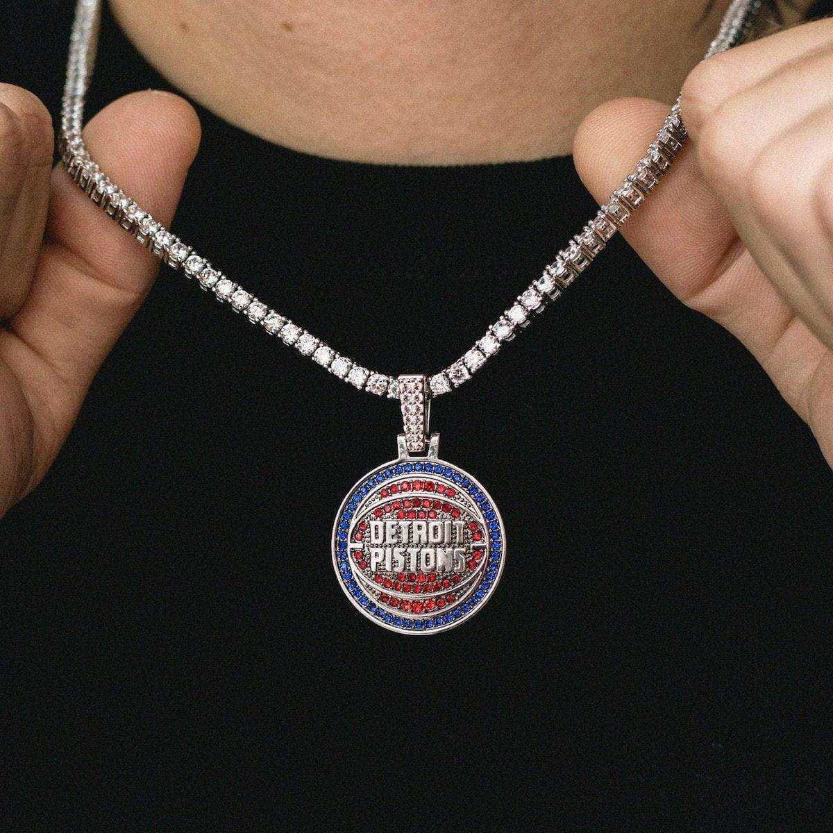 GLD Men Detroit Pistons Official NBA Logo Pendant