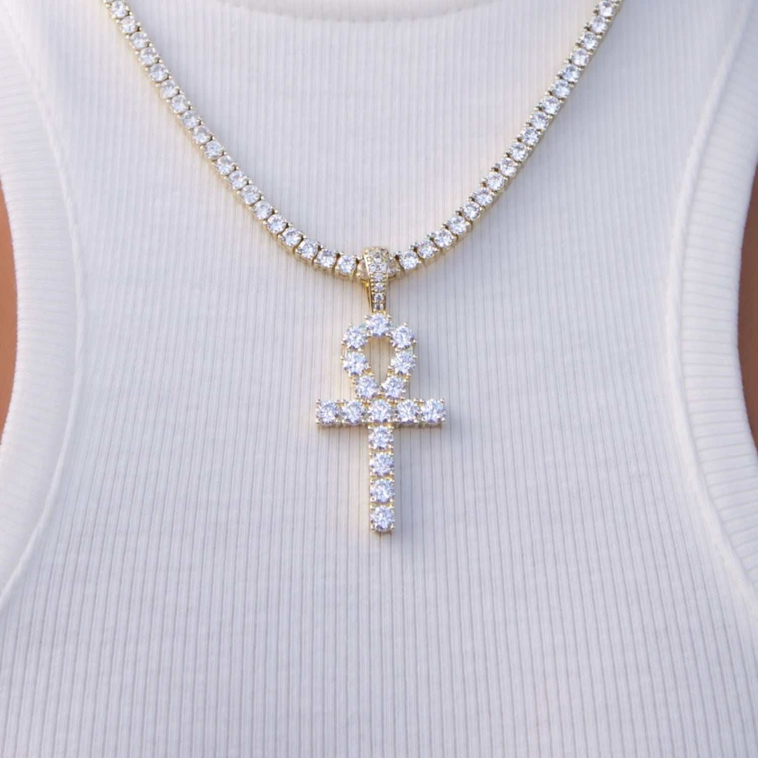 GLD Women Ankh Cross in Yellow Gold