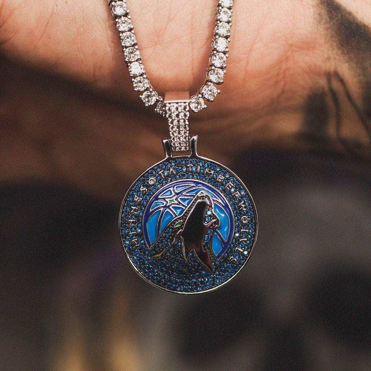 GLD Men Minnesota Timberwolves Official NBA Logo Pendant