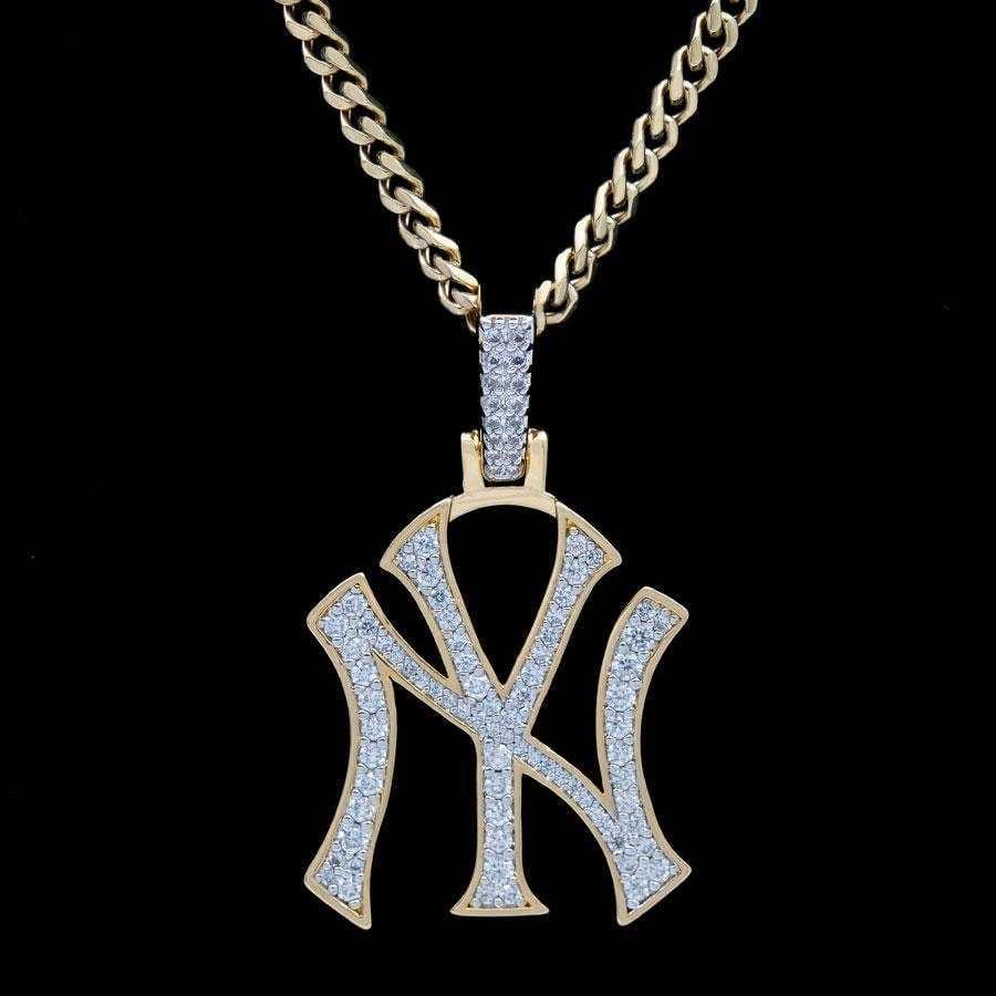 GLD Men New York Yankees Official MLB Logo Pendant in Yellow Gold