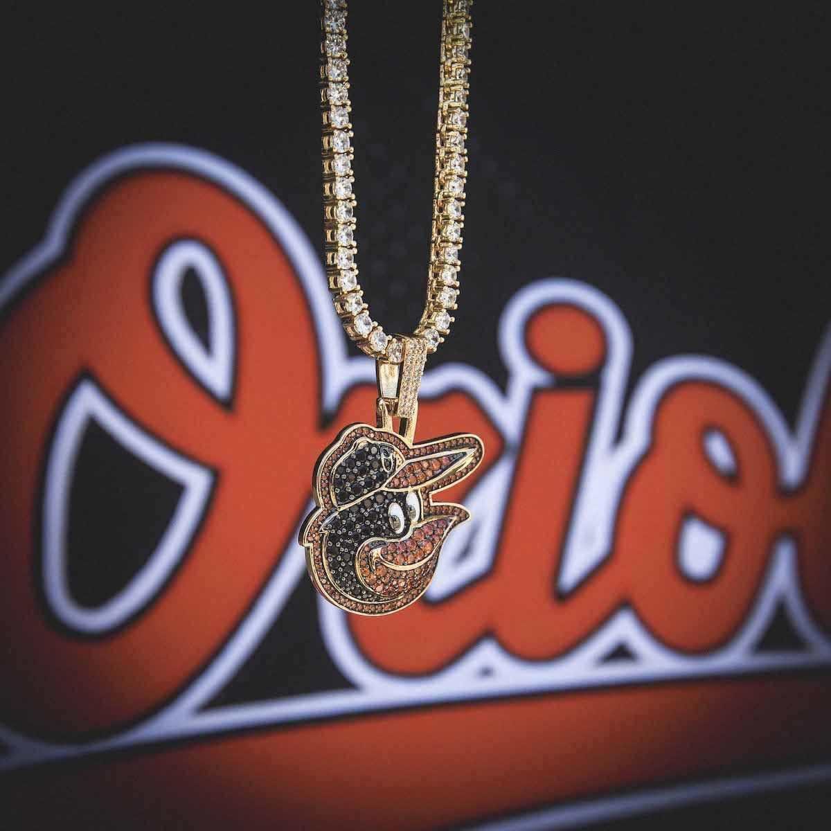 GLD Men Baltimore Orioles Official MLB Logo Pendant
