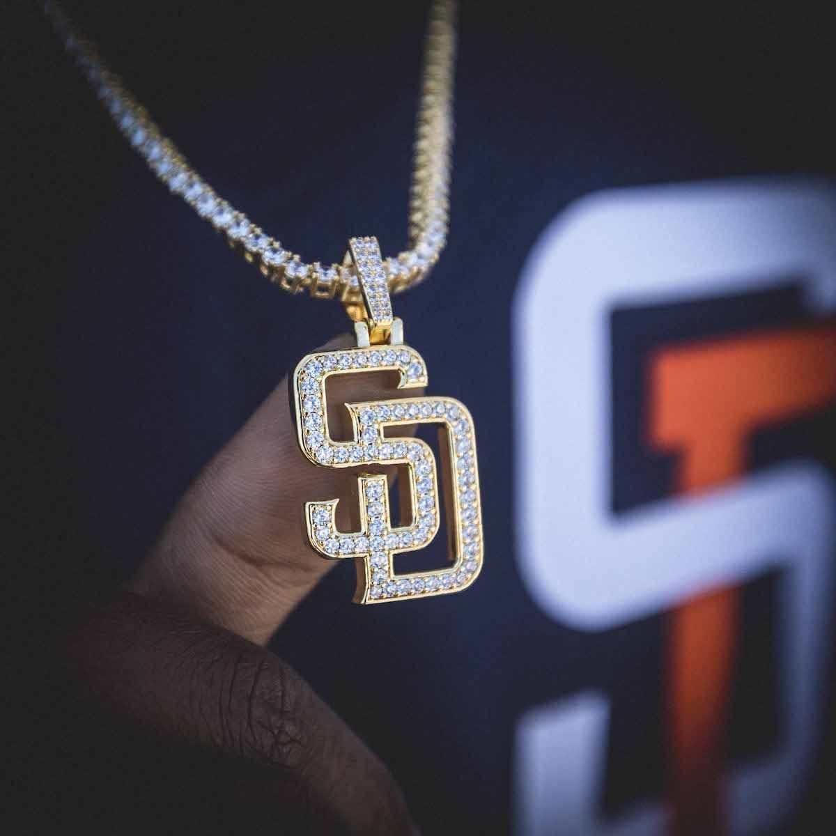 GLD Men San Diego Padres Official MLB Logo Pendant
