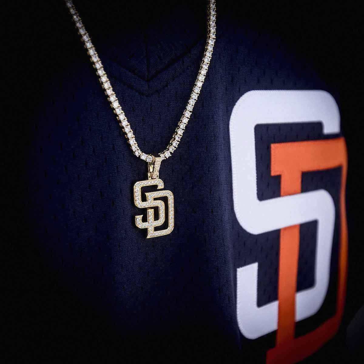 GLD Men San Diego Padres Official MLB Logo Pendant