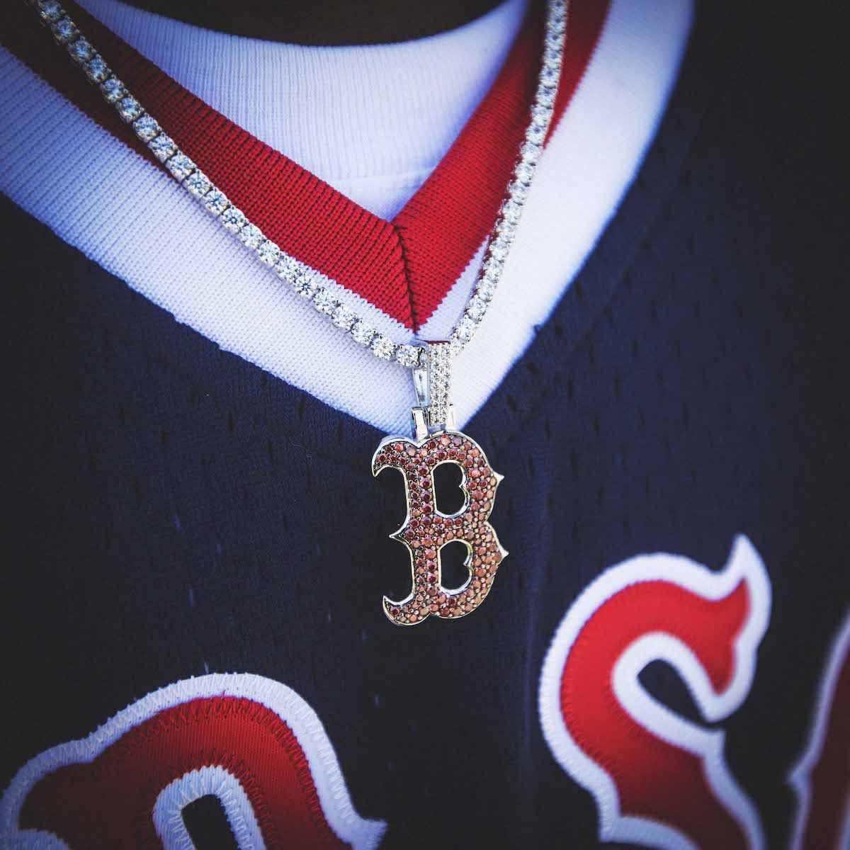 GLD Men Boston Red Sox Official MLB Logo Pendant
