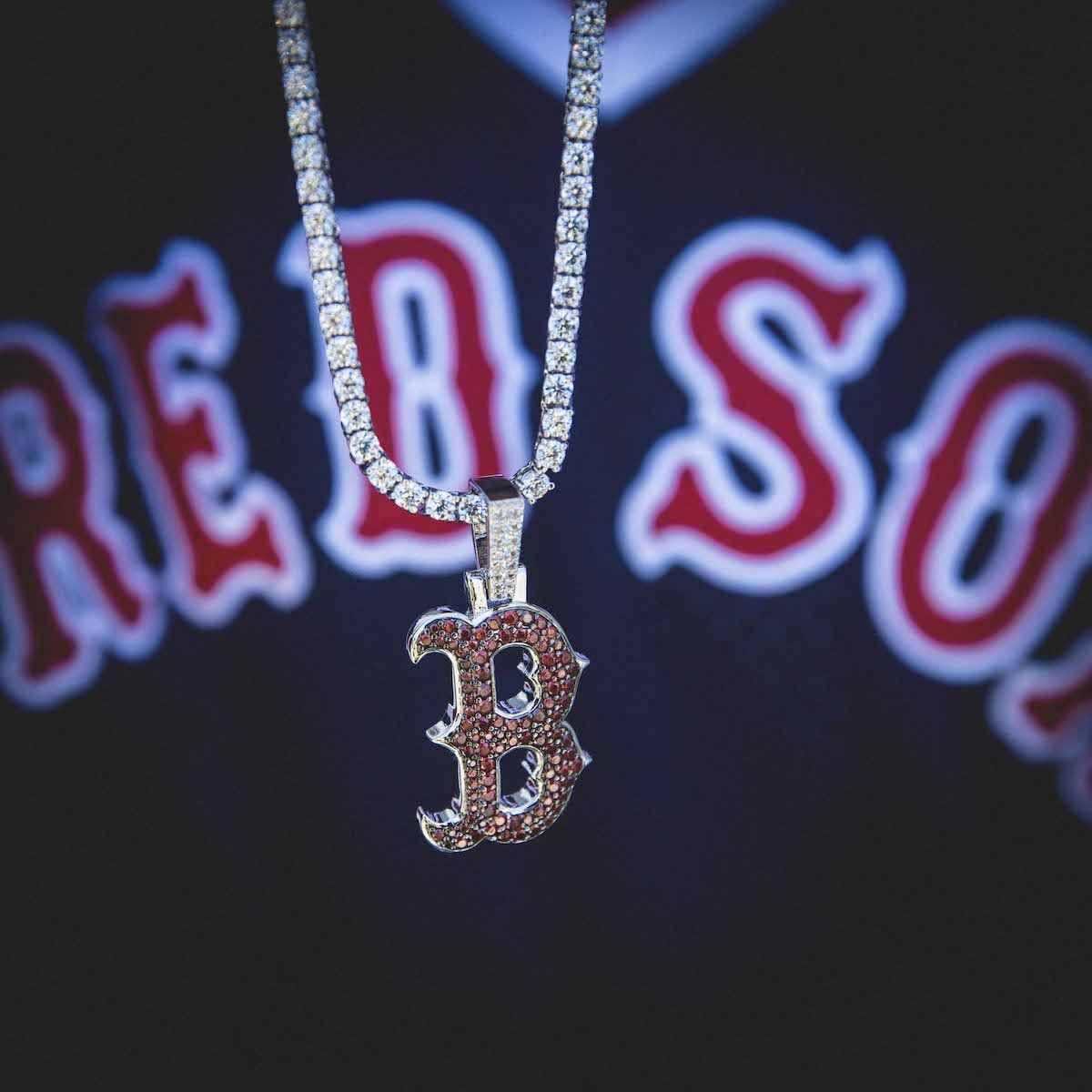 GLD Men Boston Red Sox Official MLB Logo Pendant